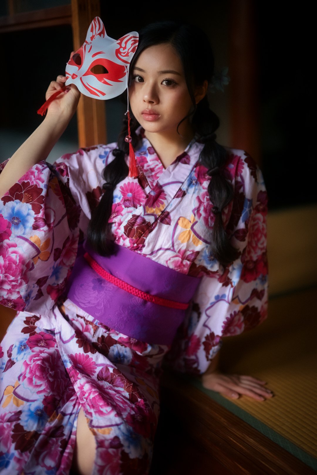 値下げ！絞り浴衣⭐バラ柄⭐娘⭐祭り 浴衣 2点セット 薔薇 バラ 紺 黒 赤 黒地 吸水速乾 兵児帯 花柄