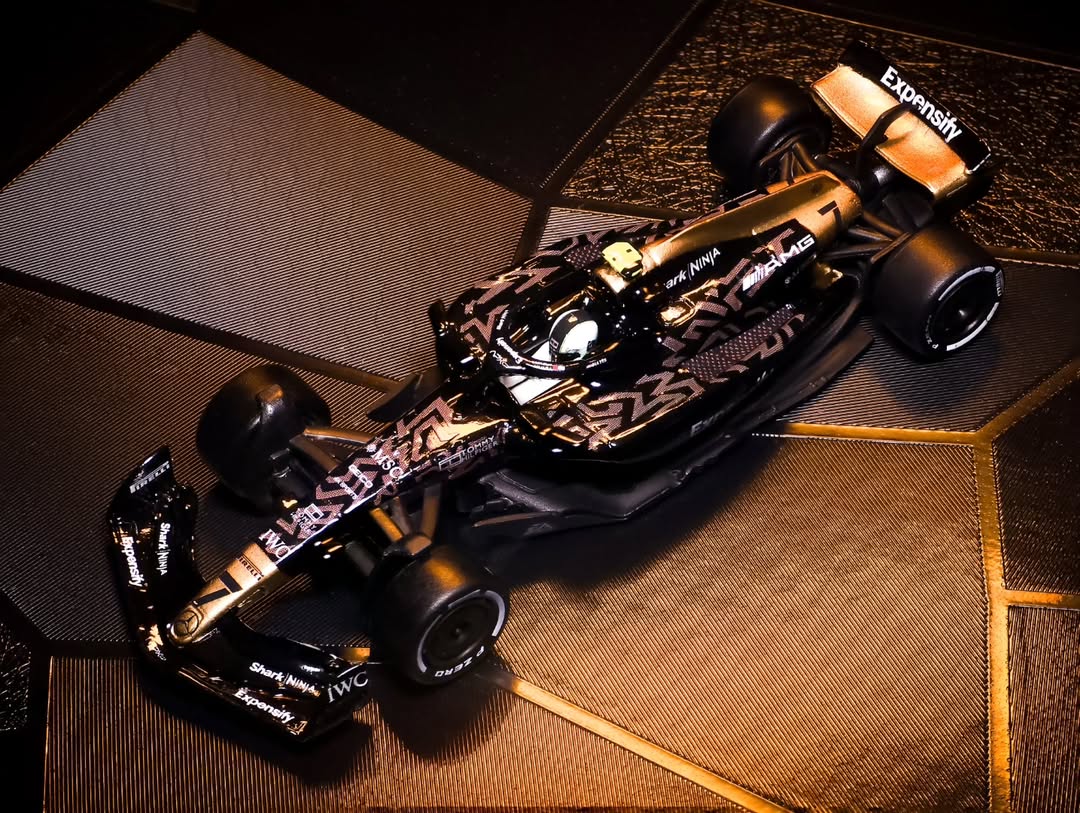 The world's first 1:64 APXGP formula 1 car!!! Decals made by Amu The world's first 1:64 APXGP formula 1 car!!! Decals made by Amu