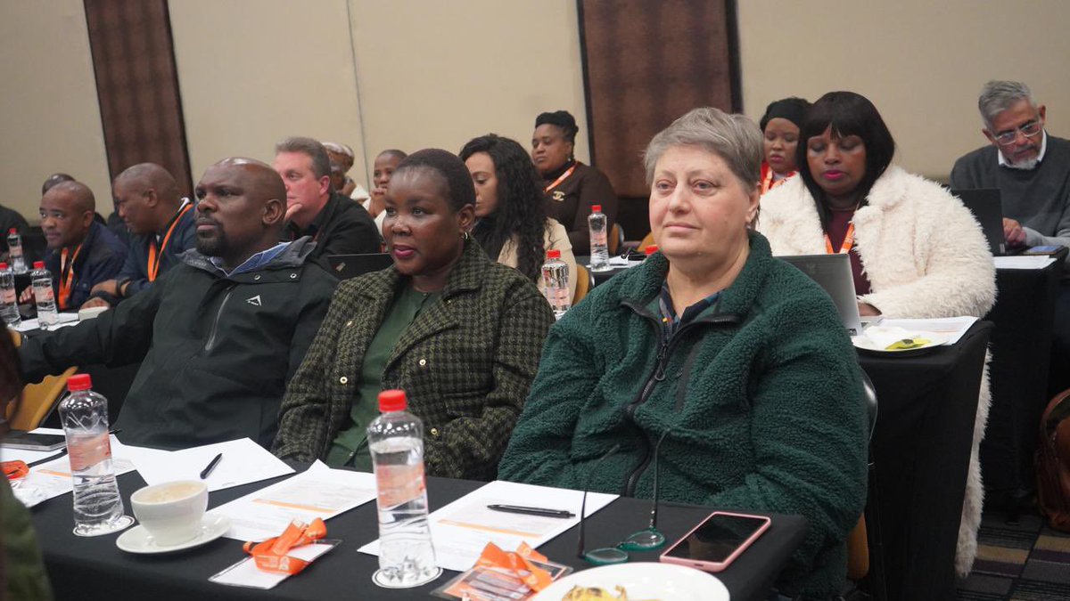 TODAY|| The PMTE is hosting a strategic workshop, chaired by Head of PMTE, Mr Siza Sibande. 

In attendance are PMTE branch heads (DDGs), Chief Financial Officers, and Regional managers ,Heads of Facilities Management from key client departments.

Discussions focus on financial