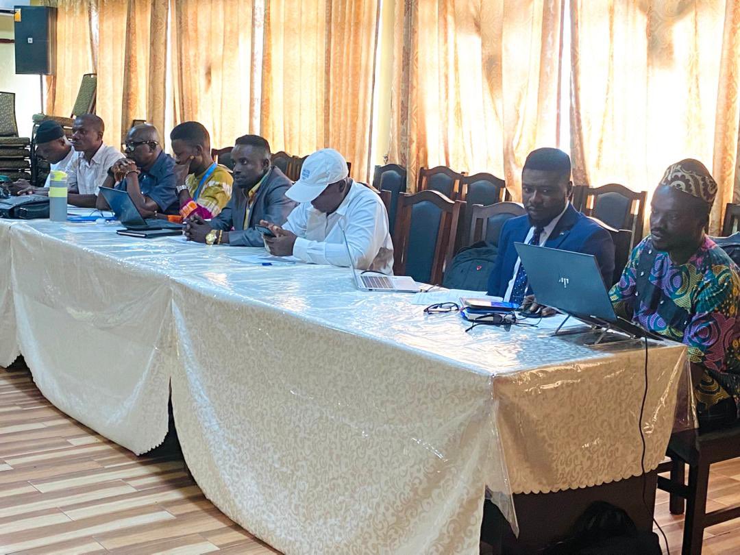 SLEM_SL's tweet photo. Honoured to join last week’s stakeholder meeting on forming National CSO &amp; Private Sector Networks for REDD+.

Thanks to @CCSL for uniting us around forest conservation and climate action in Sierra Leone!

Thanks to Aruna Senesie for representing us and making an impart. https://t.co/7uayVgTmks