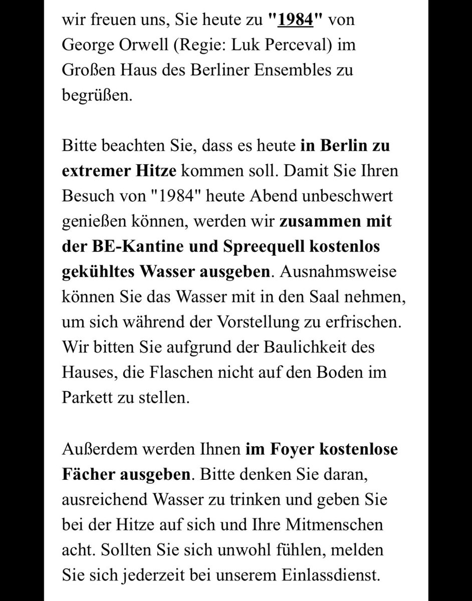 maxmordhorst's tweet image. Statt Klimaanlagen werden Fächer und Wasser verteilt, in der U-Bahn habe ich über 46 Grad gemessen. Wo leben wir eigentlich?
