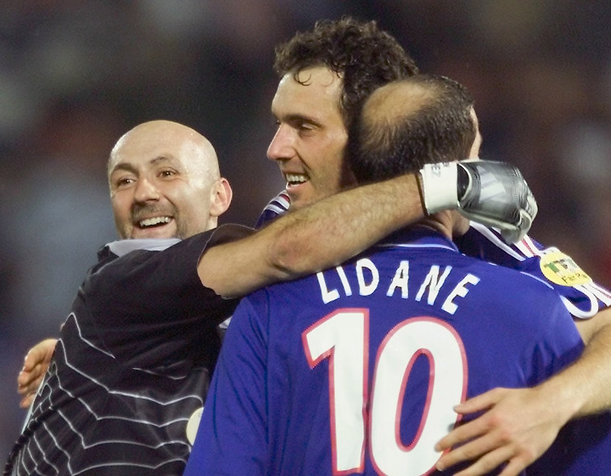 Il y a 2⃣5⃣ ans... 🇫🇷🏆 

#EURO2000 #FRAITA