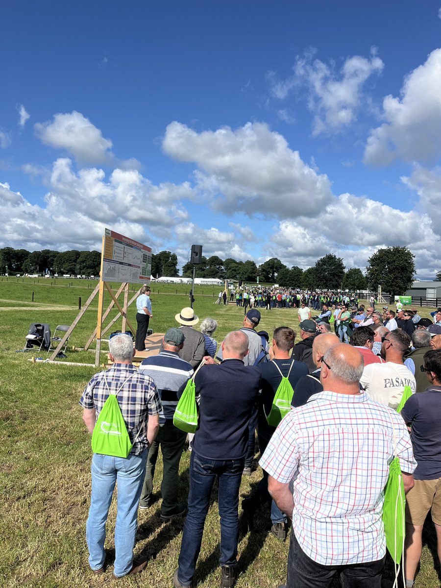 Massive crowds already and it’s not 10am yet! Guaranteed a great day #Mooreparkopenday2025