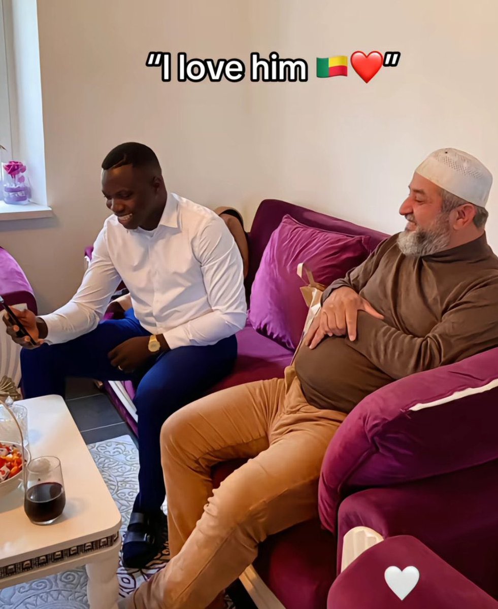 Bolsevik_D's tweet image. Beyinleri yıkanmış hepsinin.