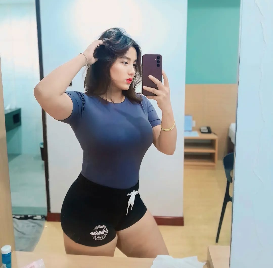 Hotel Date မာဆိုရင် channelလာဝင်🌚