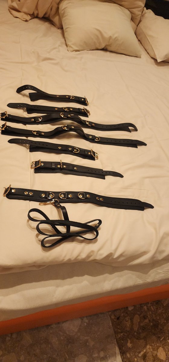 R_D_OM's tweet photo. 先日は拘束＆性感マッサージでご依頼いただき行ってまいりました。
視界と体の自由が効かない中での性感マッサージに
本人も感じたことの無い絶頂を体験していただけました😌 https://t.co/4PKNwdfHGf