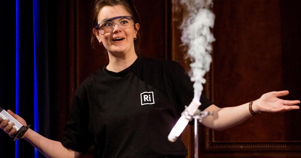 FREE Event! 
Join us at Ormiston Bushfield Academy for an unforgettable evening with the <a href="/Ri_Science/">Royal Institution (now on Bluesky)</a> Royal Institute!  Perfect for families – expect mind-blowing experiments, live demos, and hands-on fun on 15th July at 5pm. Book here:
ticketsource.co.uk/ormiston-bushf…
#ScienceShow #STEM