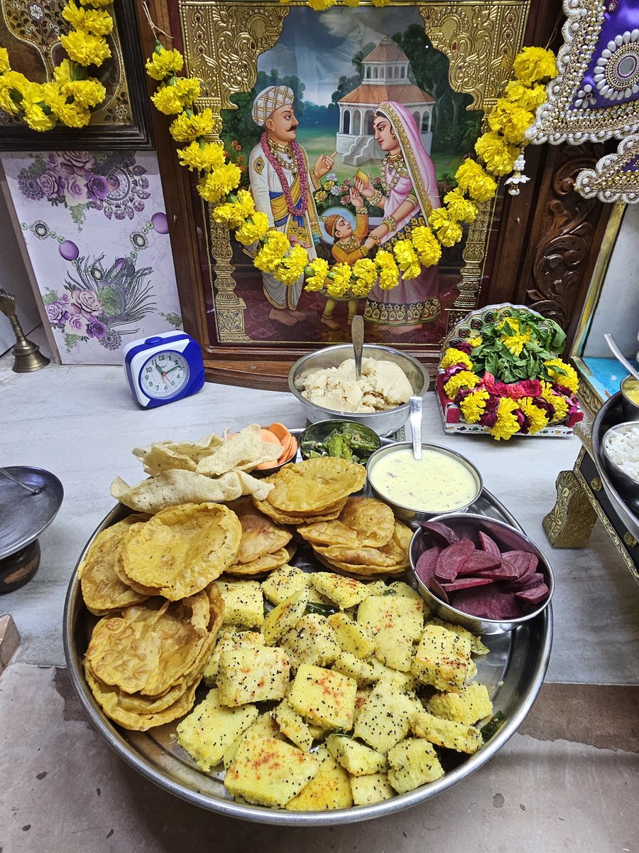 botadmandir201's tweet photo. Ankleshwar dham na darshan che 🙏🏻❣️❣️🙏🏻 https://t.co/mEDrzXb1xr