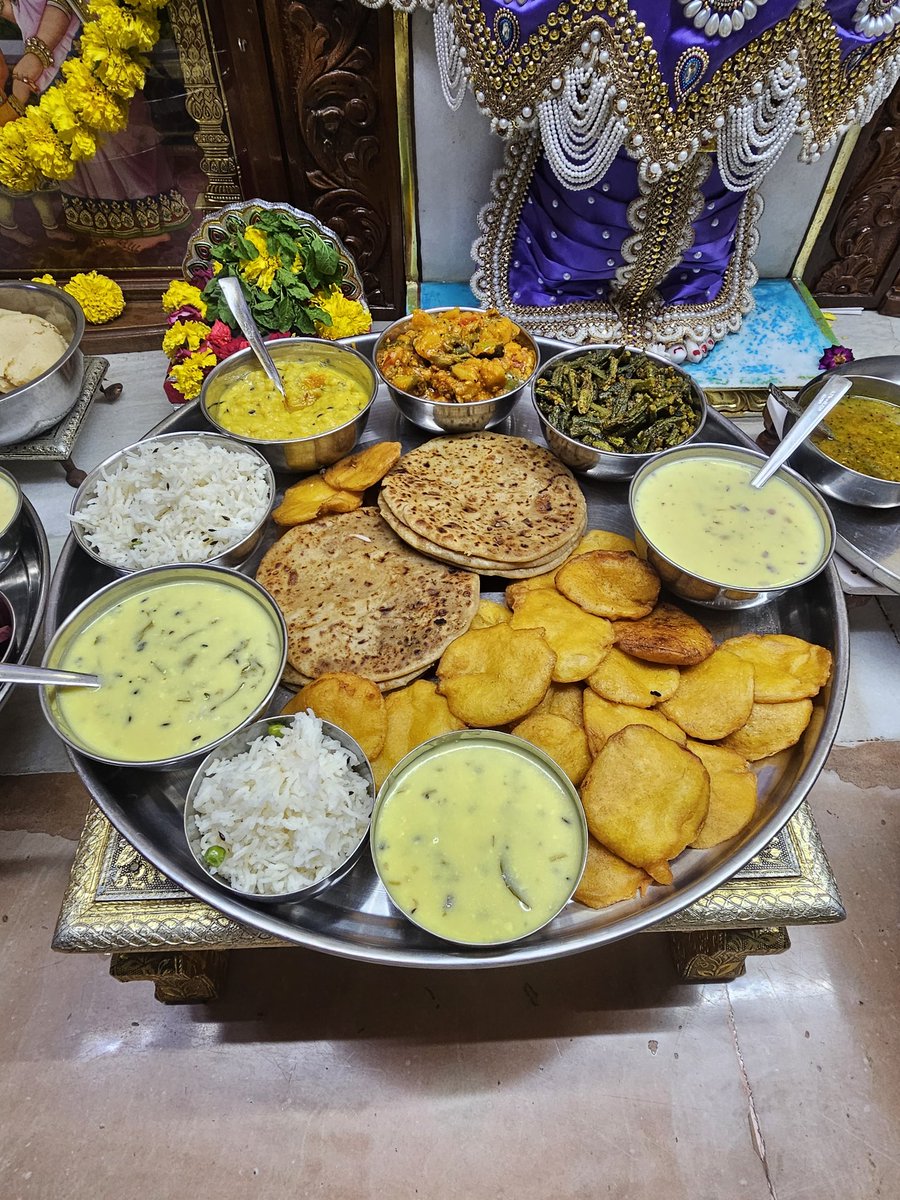botadmandir201's tweet photo. Ankleshwar dham na darshan che 🙏🏻❣️❣️🙏🏻 https://t.co/mEDrzXb1xr