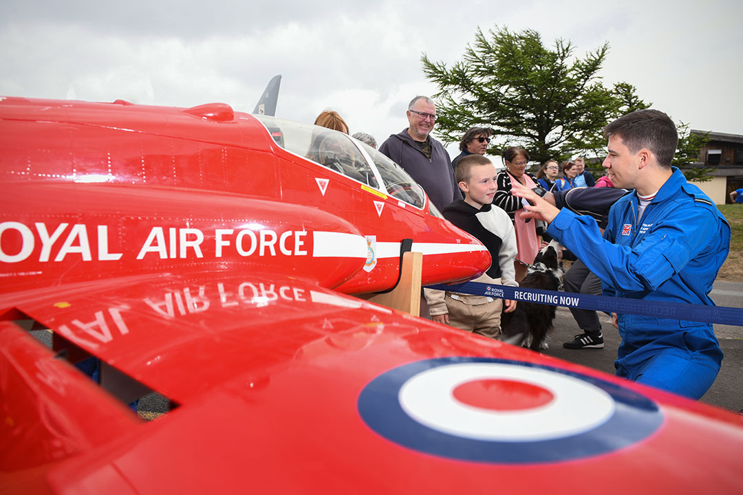 Cynhelir Sioe Awyr Cymru ar 5 a 6 Gorffennaf a bydd ffyrdd ar gau rhwng dydd Iau 4 Gorffennaf a dydd Llun 7 Gorffennaf. Rhagor o wybodaeth a mapiau yma: loom.ly/LYF3iKQ