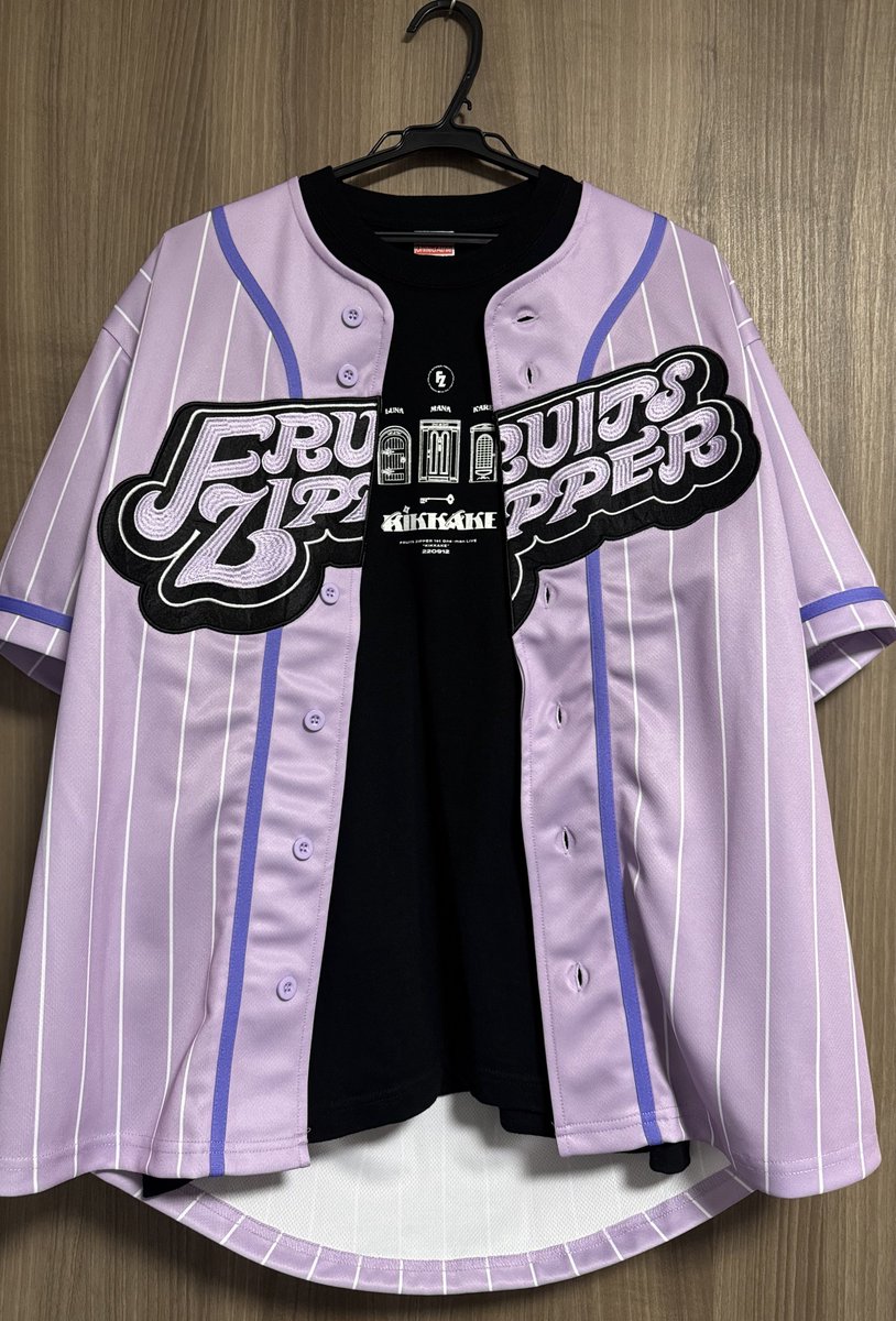 るなぴ生誕祭これで行こうかな💜✨ 中のTシャツに7人の名前が入っ
