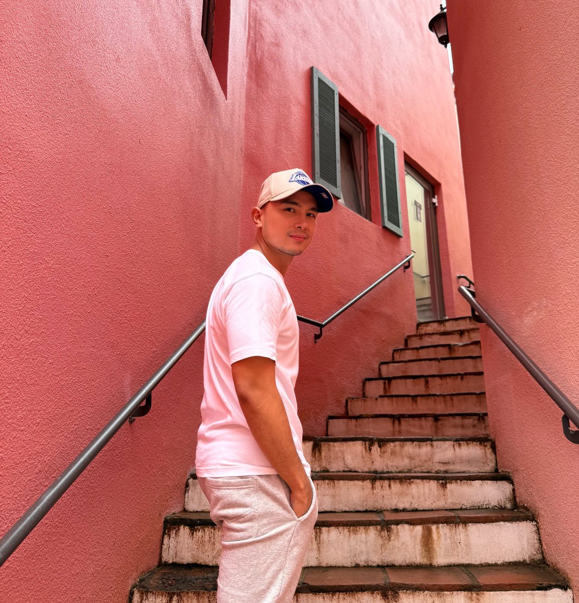 weebinuya's tweet image. Slowing down in the scenic charm of Gapyeong 🌿 #WhenInKorea #SeoulSearching 🇰🇷