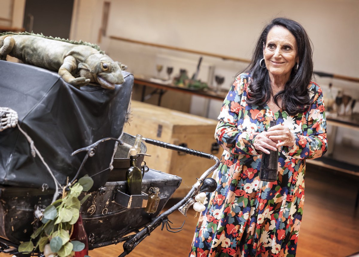 The Addams Family tweet media