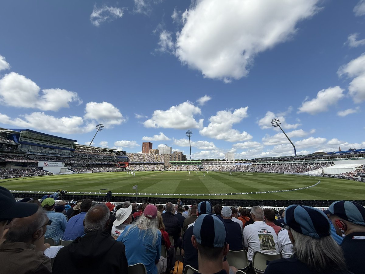 England's Barmy Army 🏴󠁧󠁢󠁥󠁮󠁧󠁿🎺 tweet media