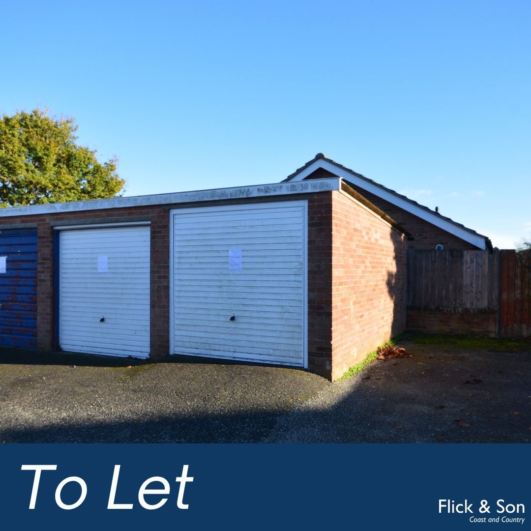TO LET
📍Aldeburgh

Flick &amp; Son are pleased to offer for rent this single garage ideal for storage or a car situated in a convenient location close to Aldeburgh town centre and beach.

Price: £125 per calendar month

flickandson.co.uk/property/p-332…