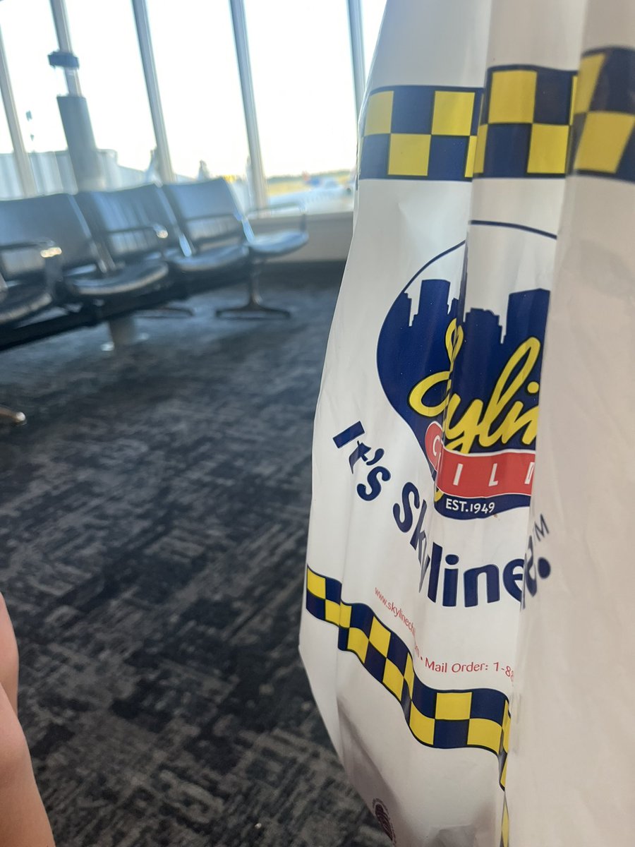 TestiLover's tweet photo. I assure you the whole plane will feel this https://t.co/QSTlQ6ajri