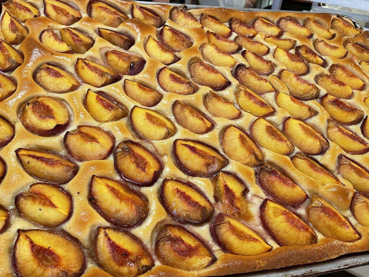 ScottWykoffWBAL's tweet photo. Yes! It’s #PeachCake time at #FenwickBakery ! It’s a #Baltimore summer tradition like no other as folks flock to the iconic bakery along #HarfordRoad each year in July to score delicious peach cakes and peach buns. With a drizzle of sugar on mine thank you!
@wbalradio @Steve_Byk https://t.co/rYvS1Obm9g