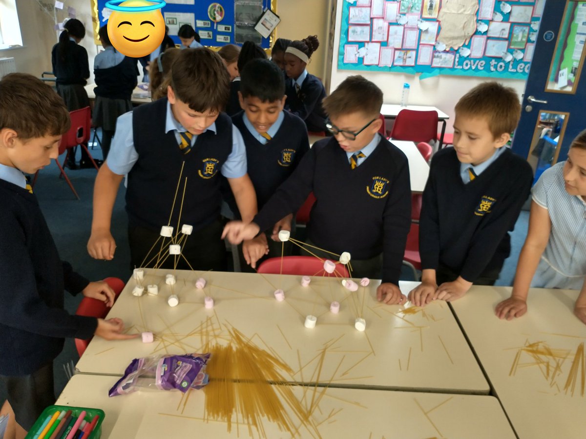 Soon to be Class 6 made architectural structures using spaghetti and marshmallows using team building and problem solving skills. Although there was a winning group, they were all winners at the end as they could eat all the marshmallows!!