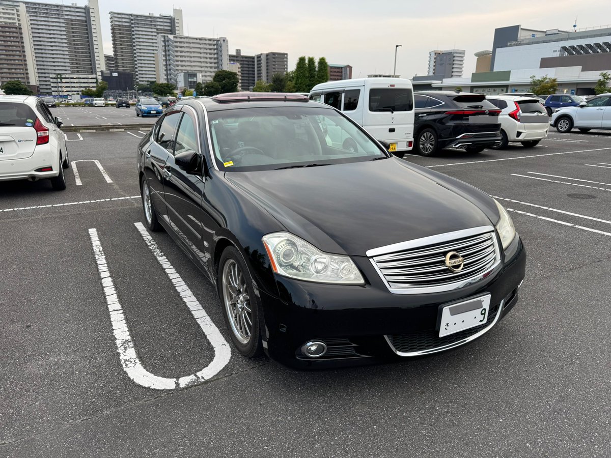KAMECHA_516's tweet photo. [ご報告]
日産 フーガ 450GT タイプP 納車されました！
ずっと探してた後期型の最上級グレードの𝑺𝑼𝑵𝑹𝑶𝑶𝑭付き！他にもオプションがマシマシで最高すぎます🤤
前車と一緒で維持は大変だけど頑張ります💪 https://t.co/JRrtKS3Ye4