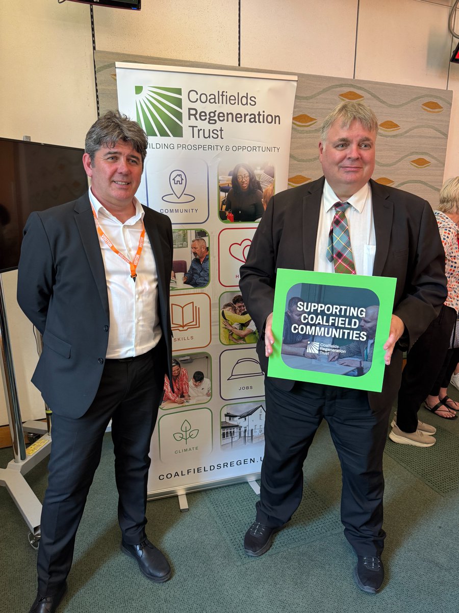 CoalfieldsRegen's tweet image. Great to see @chriswkane at our @CoalfieldsRegen MP Drop In yesterday.

We're looking forward to working with you for coalfield communities in #Stirling &amp;amp; #Strathallan
