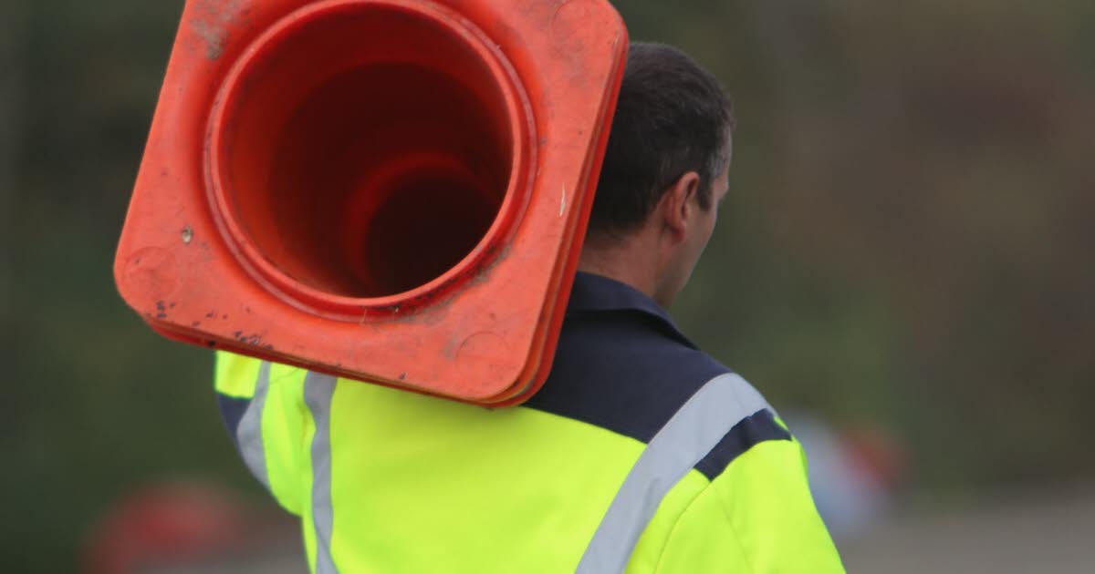 faitdivers_news's tweet image. 🚨 Fait divers:  Un accident impliquant un poids lourd s'est produit ce mercredi à 7 h 30 sur la RD473 à Werentzhouse. La circulation a été rétablie après 10 h.

📰 Source : L'Alsace - Plus d'infos⤵

#accident #sundgau #circulation #securiteroutiere