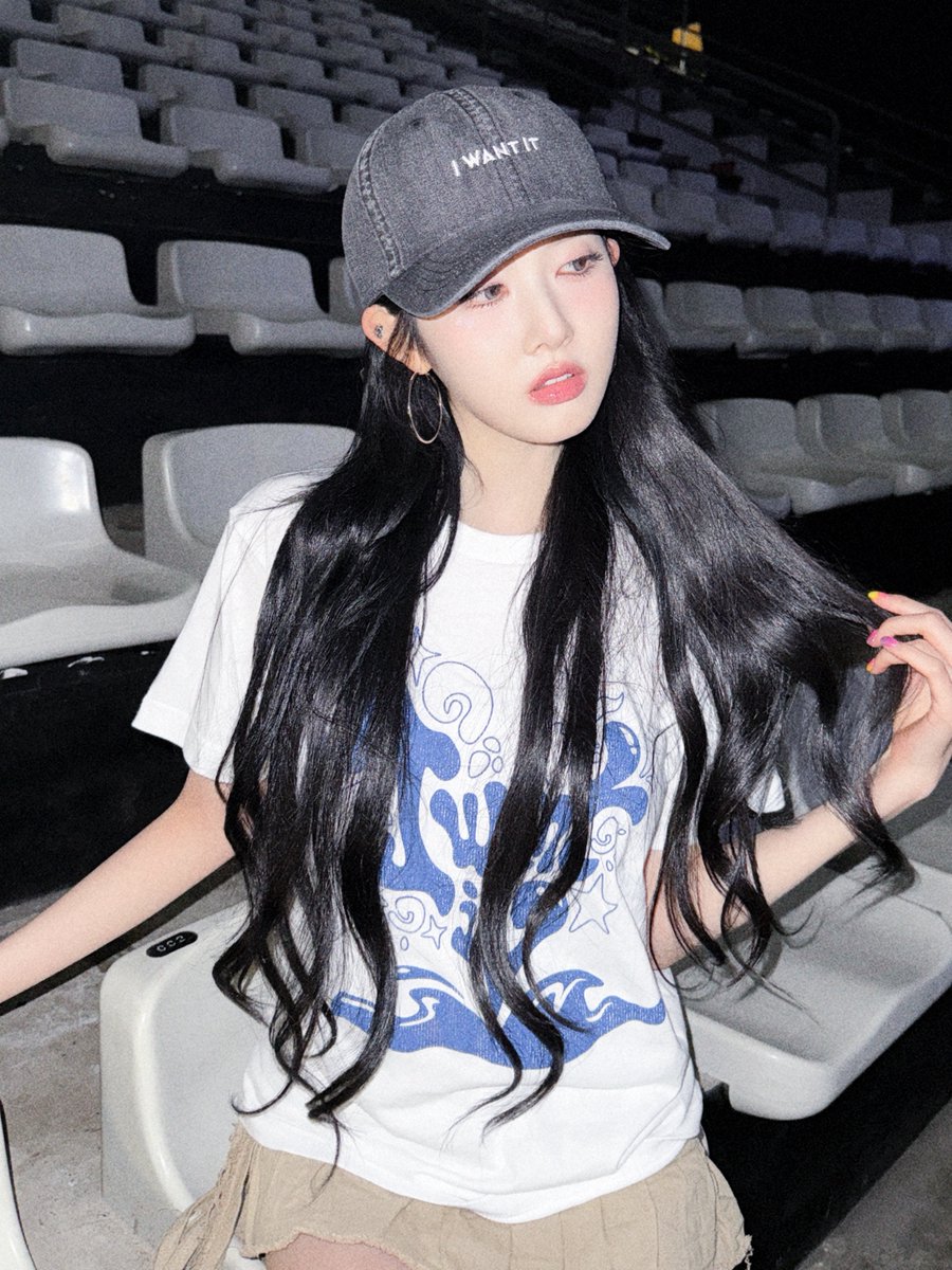 STAYC_official's tweet image. cool like that😎

STAYC Special Single 【I WANT IT】
➫ 2025.07.23 WED 6PM (KST)

#STAYC #스테이씨
#Sieun #시은
#I_WANT_IT #IWI