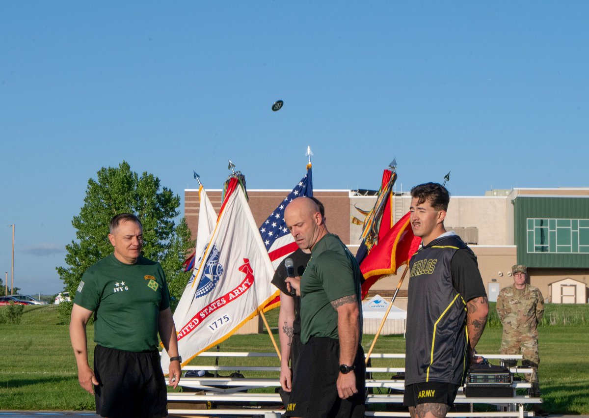 NDIA_RMC's tweet image. Last week, the #4ID held Ivy Week 2025 with energy, pride, and fierce competition. Ivy Week is more than tradition—it’s unity in action! 4ID CG, MG Patrick Ellis and 4ID CSM, CSM Waylon Petty were out front leading the way! #SteadfastandLoyal #NDIA #NDIARMC