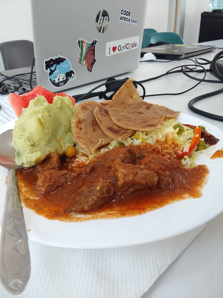 JoylizzaMwangi's tweet photo. Lunchtime fuel ⛽ 

Leo tumekaa indoors juu baridi wueh!🙌🏼😪

Question : What's your favorite brain food? 

#WomenInTech #FashionTech #BuildWithAT #WeloveNerds #ATHackathon https://t.co/Pt7iItiyBE