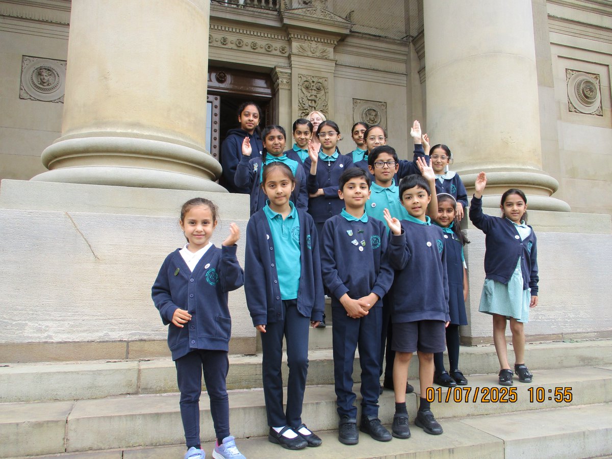 Big thank you to the Mayor and Mayoress <a href="/boltoncouncil/">Bolton Council</a>  for their kindness and hospitality while hosting The Valley School Council. It was informative, memorable and thoroughly enjoyable!