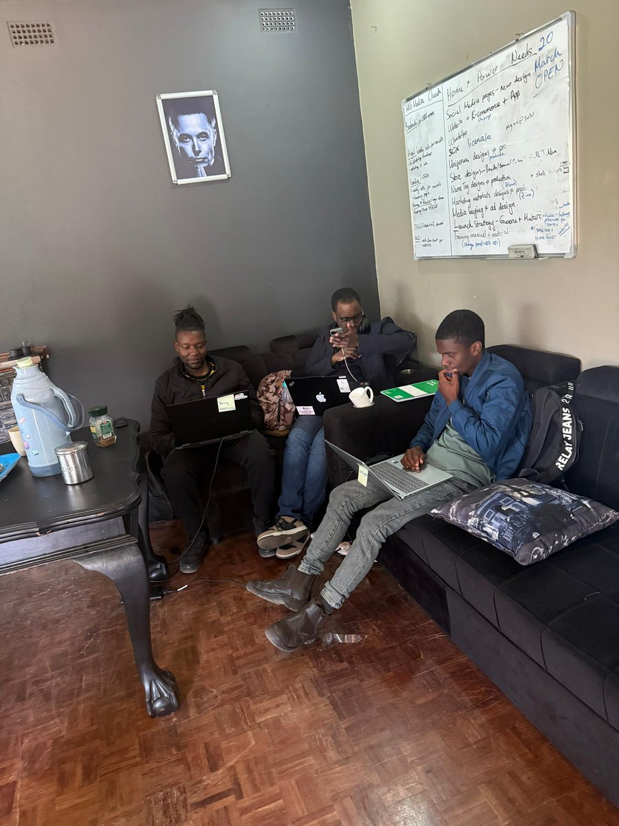 mikeyny_zw's tweet image. A lot of cool techies at our first Harare weekly cowork 🔥