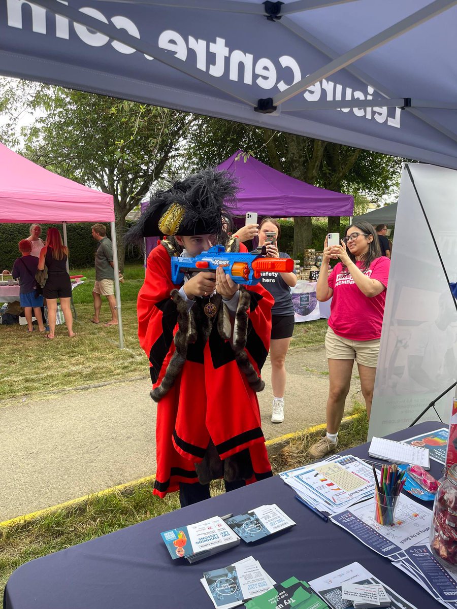 brislordmayor's tweet image. Summer events have been in full swing lately, helped by the gorgeous sunshine we've been having 🌞
I've had the opportunity to meet with so many fantastic organisations and people, including at the recent Lockleaze Climate Festival and Redcatch Park 'Big Picnic' 😋