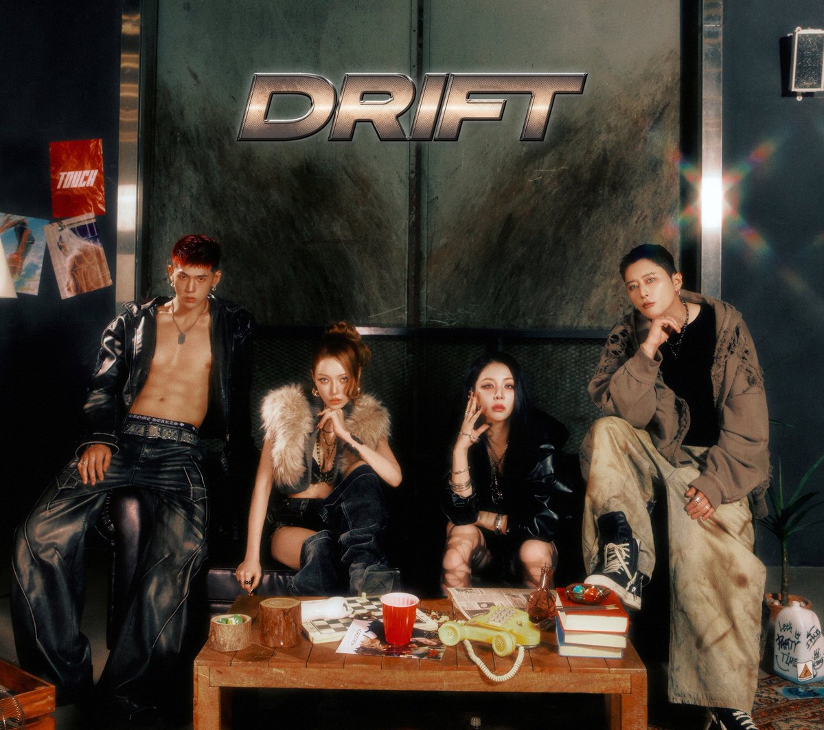 Kard_Chile's tweet image. El 8vo mini álbum de #KARD 'DRIFT' ya está disponible en todas las plataformas de streaming.

🎧  lnkfi.re/KARD_DRIFT

Corran a escuchar el álbum y compartannos en los comentarios su canción favorita.

﹫☁️
#KARD #카드 #DRIFT #TOUCH