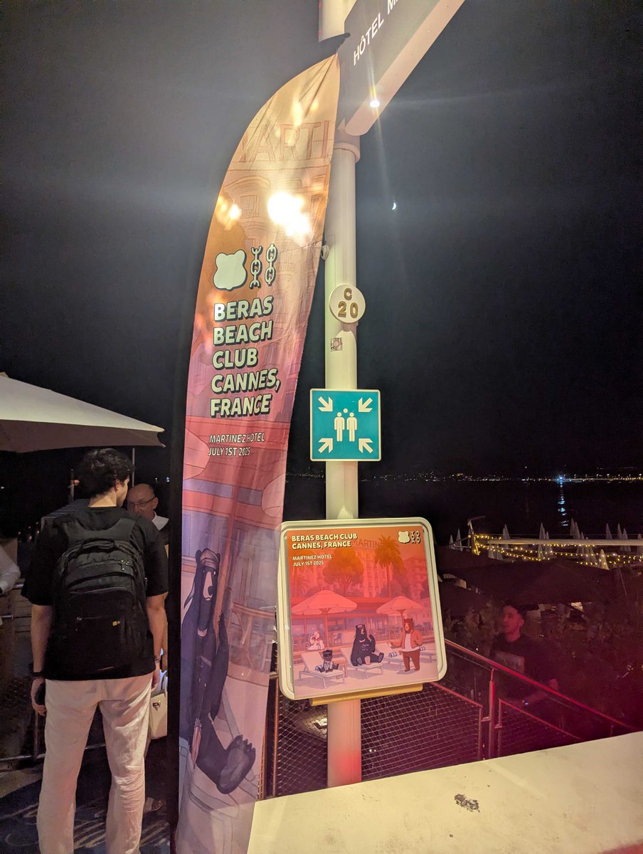 Met some Bera frens at the Bera events in Cannes, France🐻✨

The team will be on the ground for the next few days for EthCC Events.

If any JOYFam is nearby and wants to experience JOY Genesis firsthand

Hit us up with a DM💛