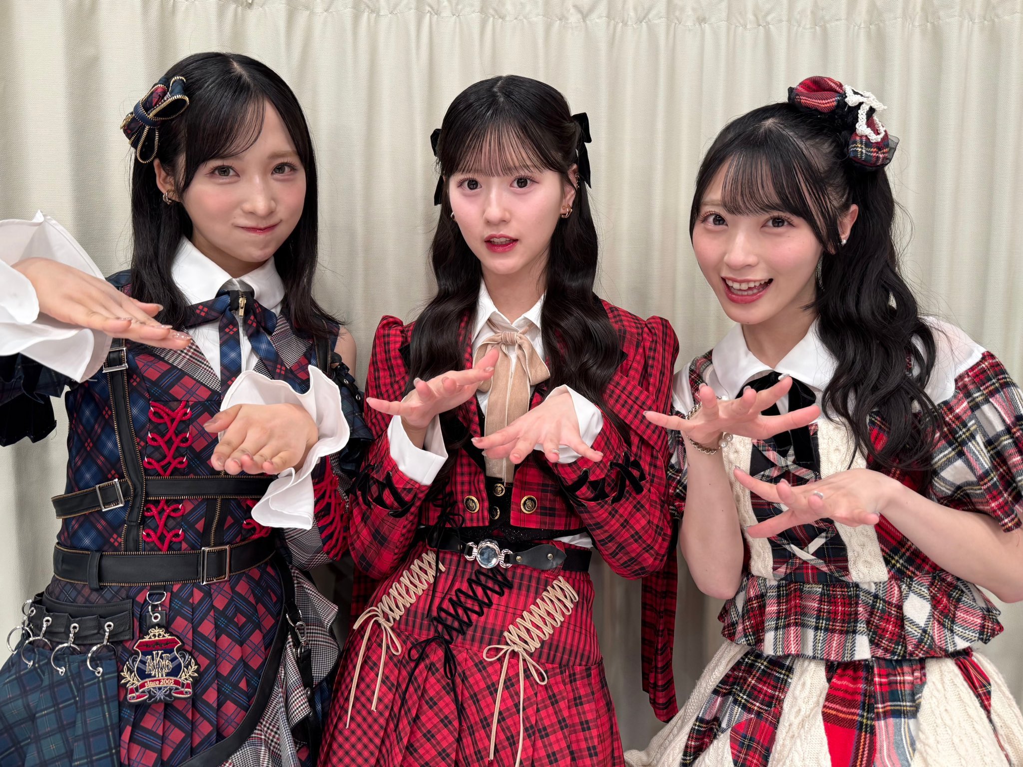 小栗有以　なんてったってAKB48歌謡祭　プロフ帳　缶バッジ　SPECIALくじ 小栗有以 プロフィール帳風カード 缶バッジセット なんてっ