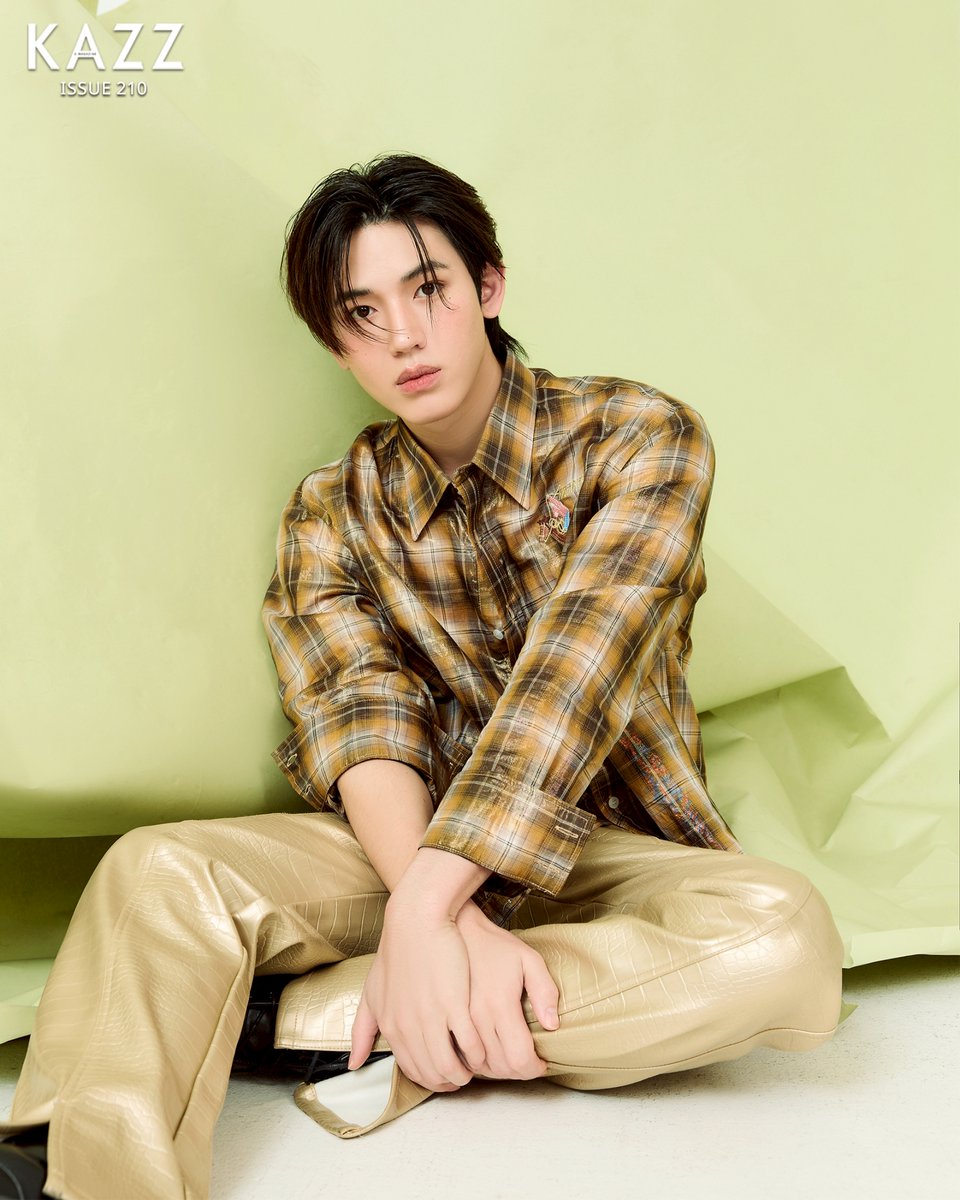 #KAZZxTayNewPolcasan

พบความน่ารักแถมหล่อเท่! ของ 'เต - นิว - โพก้าซัง' ครั้งนี้บนปก KAZZ MAGAZINE issue.210 อุนยายอุนย่ามาเหมากันด่วนนน 🐳💘

➖Pre-order : kazzmarket.com
➖Foreigners : worldwide.kazzmarket.com

#KAZZMAGAZINE #เตนิว #POLCASAN