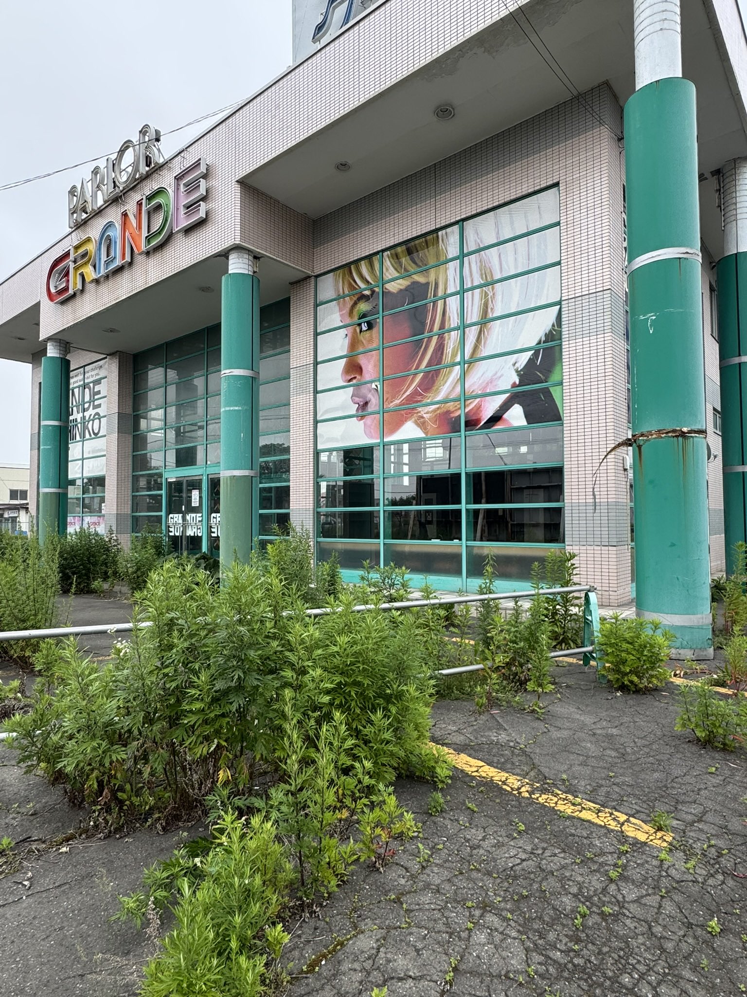 駒大苫小牧　グランドコート　ロトムさん専用 🚙GC8オールペン‼️続々報🚙 塗装が終わりました😆💙 組みながら