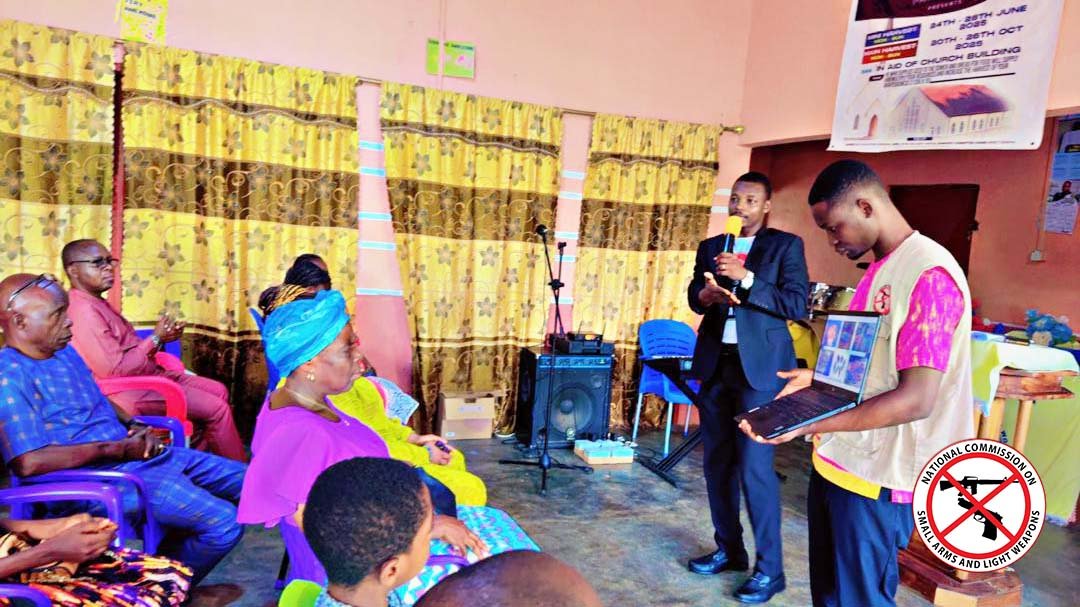 SmallArmsGh's tweet image. NACSA Elubo met with parents at Elubo PCG to stress safe firearm storage & the dangers of illicit gun access among children. Safe homes = safe children. Let’s protect our future! 🛡️ #NACSA #CommunitySafety #GunFreeGhana #Elubo