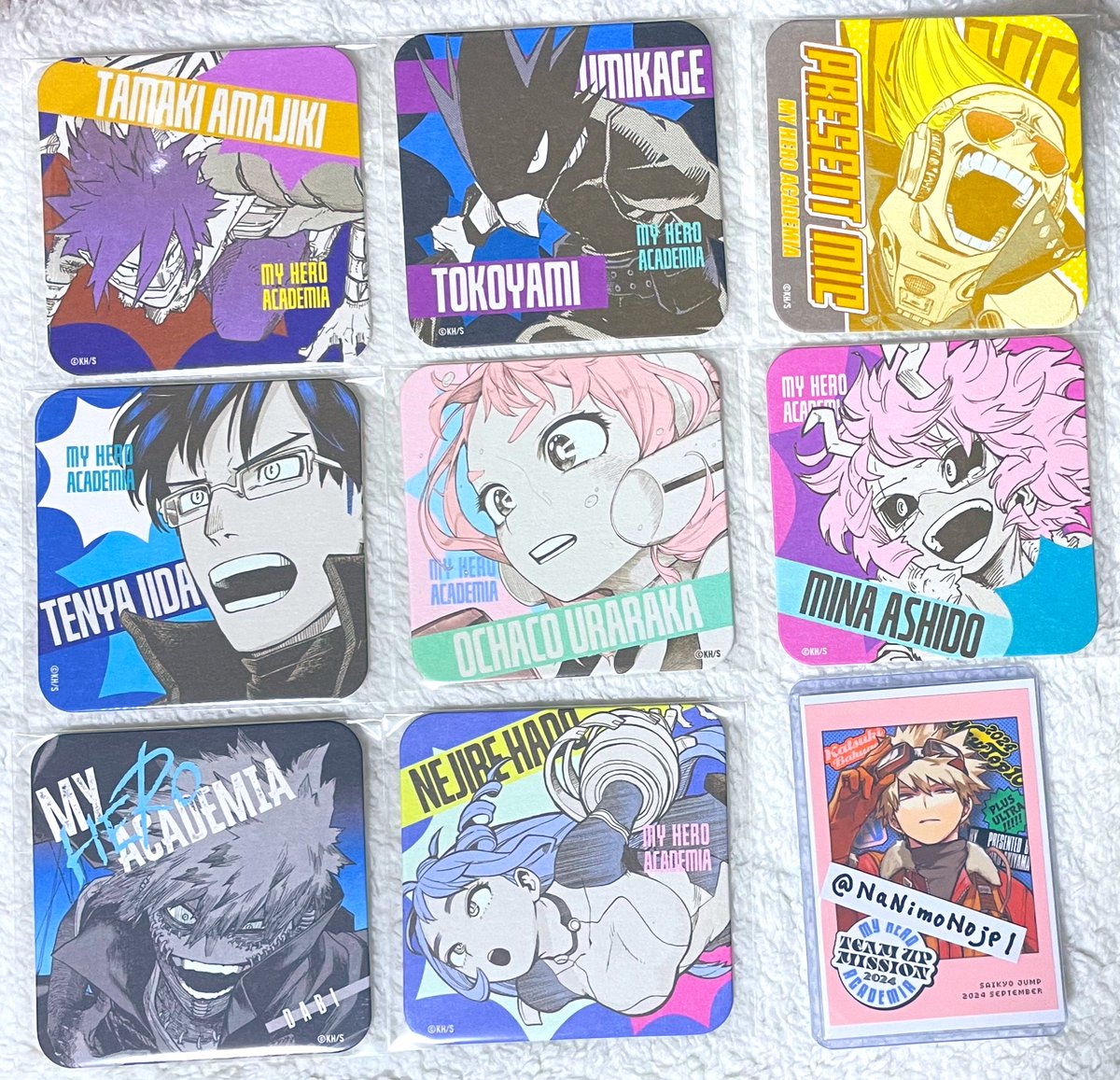 NaNimoNojp1's tweet photo. 【交換】僕のヒーローアカデミア ヒロアカ原画展 ヒロアカ展 アートコースター アトカ

譲⇒画像1～3枚目

求⇒画像4枚目の♥️爆豪

※アカウントTOP自己紹介欄ご一読下さい️

都内手渡し、郵送

よろしくお願いいたします☆*ﾟ https://t.co/JFtRrENDnd