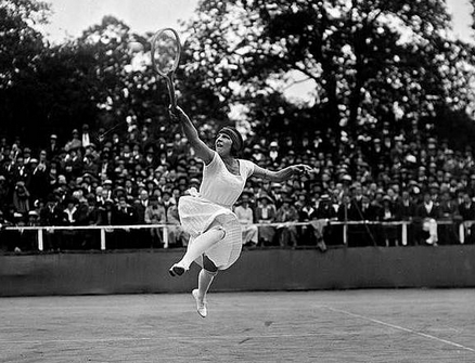 Historia – the HWA (@historiahwa) on Twitter photo With #Wimbledon25 under way, let's remember 1920s tennis superstar Suzanne Lenglen.
As <a href="/FionaVeitchSmit/">Fiona Veitch Smith</a> says at historiamag.com/fashion-resear…, she created a range of sporty easy-to-wear frocks that worked on and off the court.
This helped inspire the iconic flapper look With #Wimbledon25 under way, let's remember 1920s tennis superstar Suzanne Lenglen.
As <a href="/FionaVeitchSmit/">Fiona Veitch Smith</a> says at historiamag.com/fashion-resear…, she created a range of sporty easy-to-wear frocks that worked on and off the court.
This helped inspire the iconic flapper look