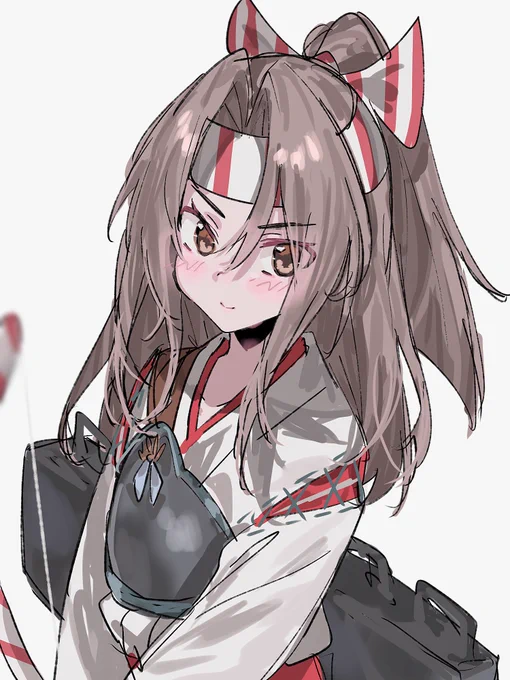 づ