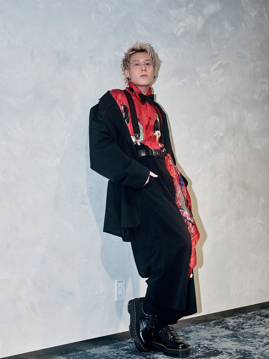 第一生命 D.LEAGUE AWARDS SHOW🏆✨️

<a href="/YOICHIkdn/">YOICHIRO</a> 

📸: <a href="/shirobooon/">SHIROBON</a> 
💇🏼‍♀️: kyotaono
👔: <a href="/officialyohji/">Yohji Yamamoto</a> 
<a href="/dleague_jp/">【公式】D.LEAGUE (Dリーグ)</a> 

#MONOLIZ #dleague #benefitonemonoliz #ｄリーグ #yohjiyamamoto