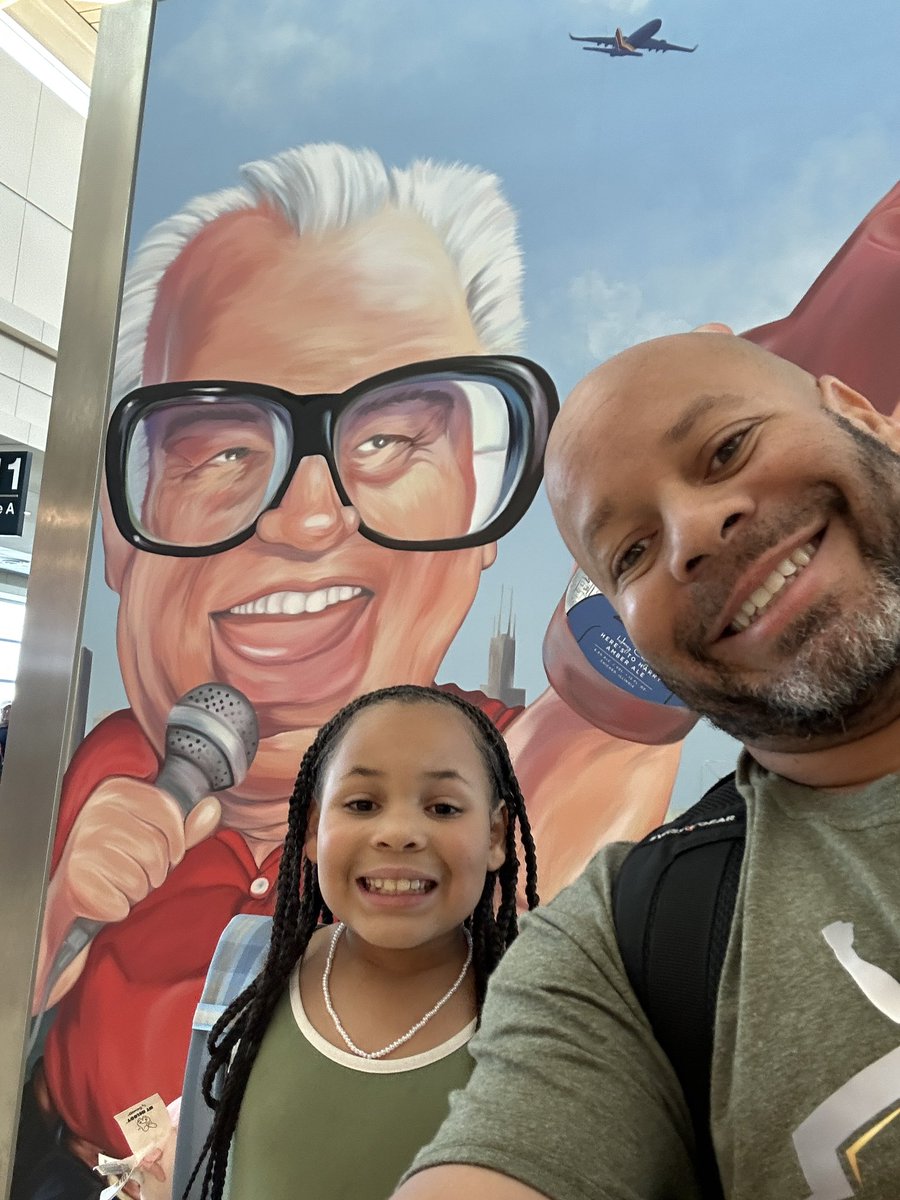 TheRealJaDonn's tweet photo. Plane, trains and automobiles…Literally! https://t.co/z8kKbaQ6se