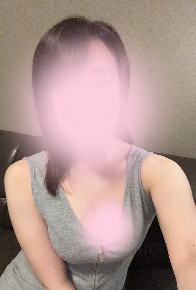 6月もありがとうございました！
今月もよろしくお願いします💓

6日日曜日11:00〜19:00出勤追加しました🌻お待ちしてますね😃