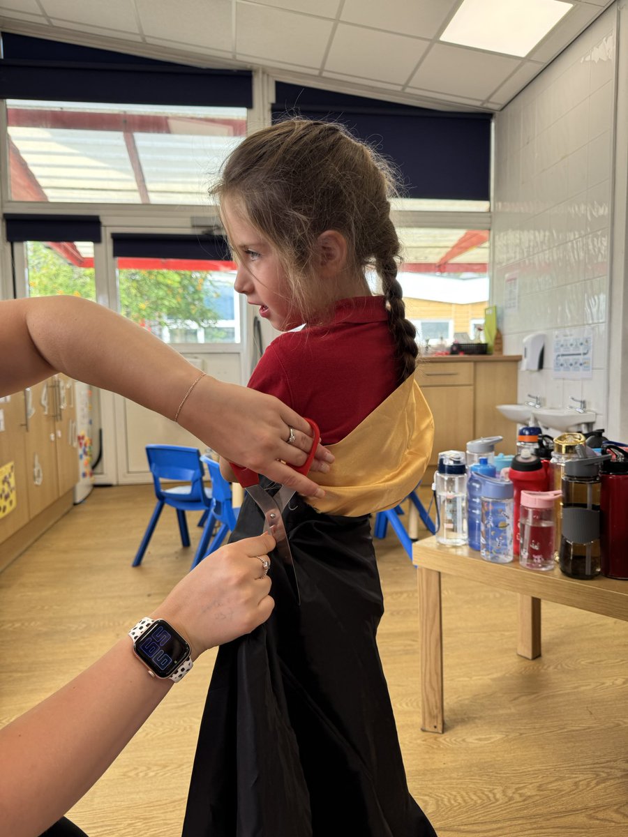 Reception at Redgate Primary School (@recepredgate) on Twitter photo Then we designed our own clothes in the fashion design studio โ๏ธ โ๏ธ ๐ ๐ฉณ <a href="/Redgate_Primary/">Redgate Primary</a> Then we designed our own clothes in the fashion design studio โ๏ธ โ๏ธ ๐ ๐ฉณ <a href="/Redgate_Primary/">Redgate Primary</a>