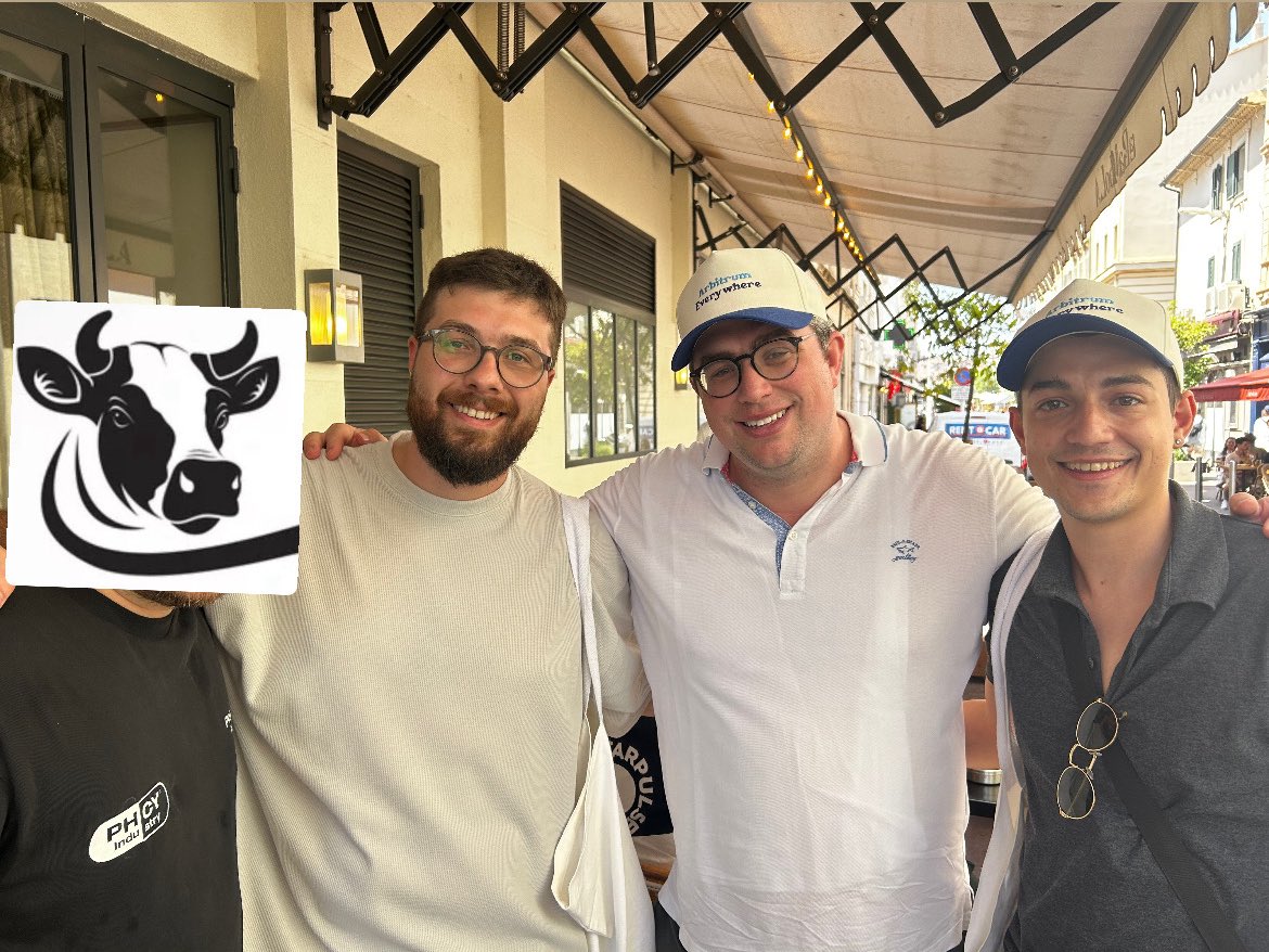 Gianluca (@gian1uc4) on Twitter photo Just met the legend himself <a href="/ajwarner90/">A.J. Warner</a> and have a wonderful talk about Arbitrum.
It’s amazing how much clarity it brings to the table when you talk with someone who has such of a bigger picture.
Arbitrum everywhere
<a href="/MinistroDolar/">Ministro del Dólar</a> <a href="/jojo17568/">JoJo</a> Just met the legend himself <a href="/ajwarner90/">A.J. Warner</a> and have a wonderful talk about Arbitrum.
It’s amazing how much clarity it brings to the table when you talk with someone who has such of a bigger picture.
Arbitrum everywhere
<a href="/MinistroDolar/">Ministro del Dólar</a> <a href="/jojo17568/">JoJo</a>