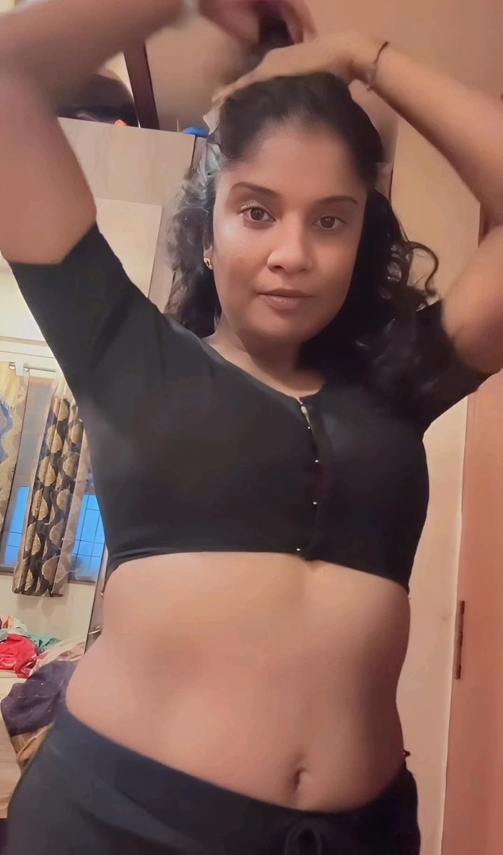 hemapottachi01's tweet photo. Amma: neenga epdi unga thambi pondati enna unga vapatiya vachi irukingalo andha madhiri unga paiyan en paiyana pottai aaki vapatiya vachi irukan 

Periyappa: apo un paiyana enkita anupu ne venumna en paiyan ta po 

Amma: ungaluku aparam avanuku dhane ellam

Periyappa: adipaavi https://t.co/wTuarVlaTr
