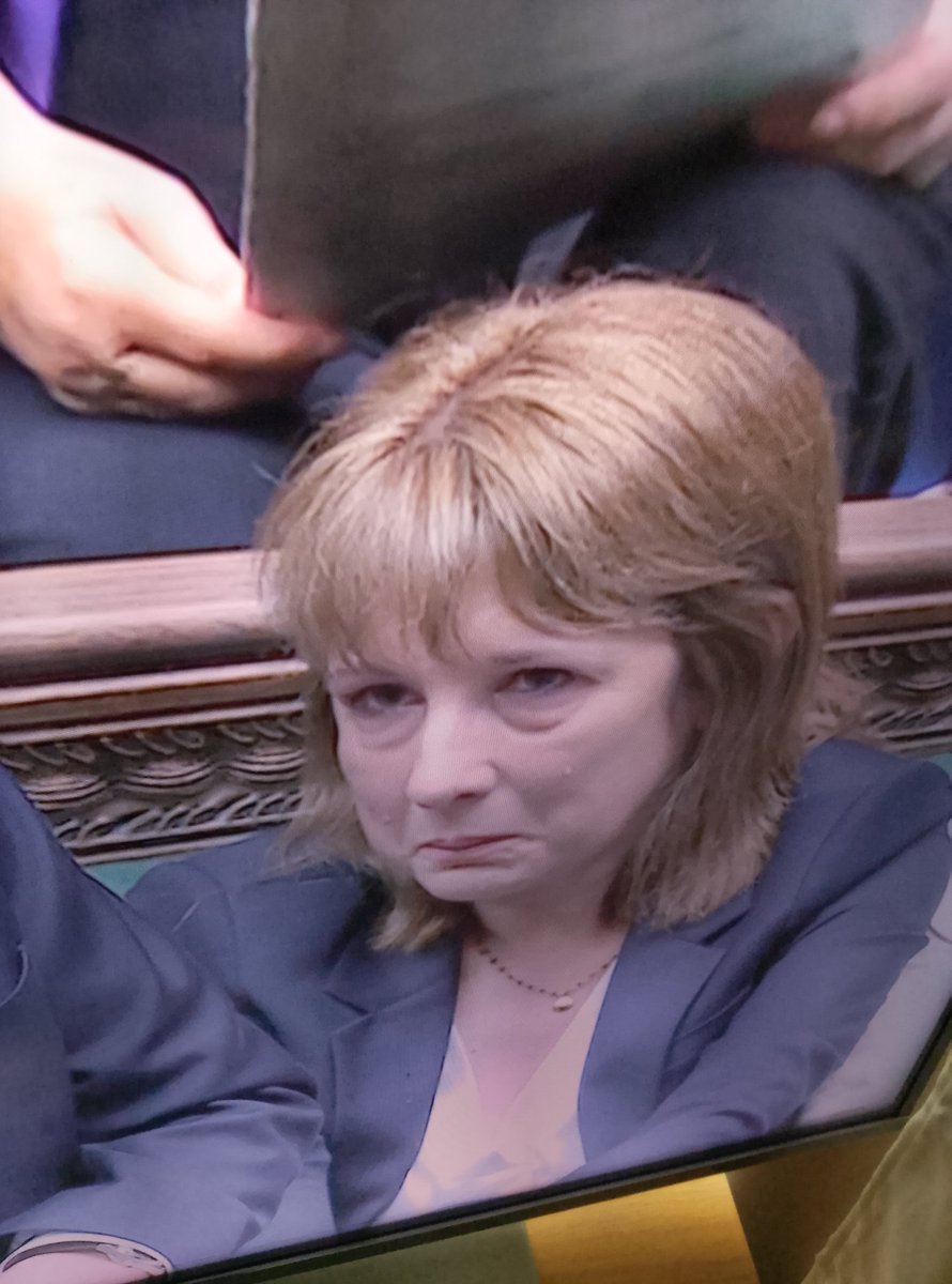 I'm reform all the way and I detest labour but seeing poor Rachel Reeves break down in this way is so upsetting I don't know what's going on in her life but I just want to give her a big hug ❤️❤️❤️❤️