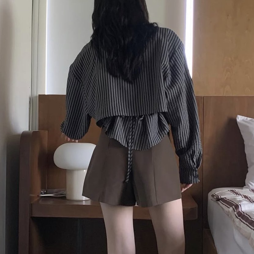 tamjaichunbkk's tweet photo. ไปเจอของ nomade เป็นเสื้อเชิ้ตลายทางผูกหลังสวยมาก ผ้ามี texture ในตัว ไม่ต้องรีด https://t.co/5xjiMWpUvl