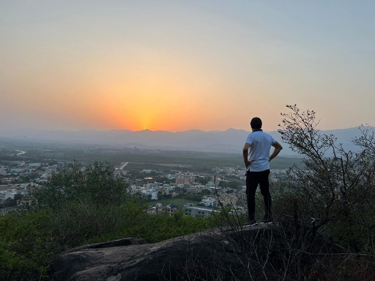 RebelByThought's tweet image. He must be missing the sunset view from his prison cell. 💔