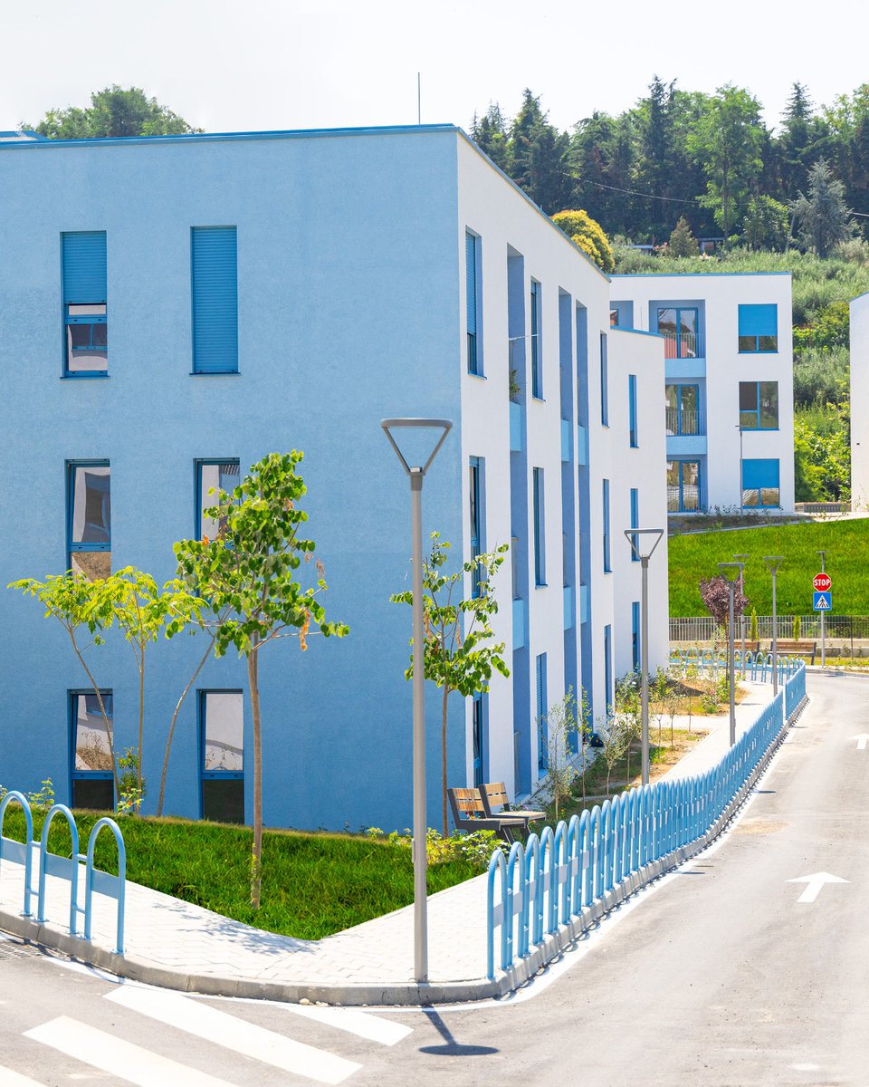 🏡 Rezidenca OxA
Apartamente cilësore në një nga zonat më të qeta të Tiranës.
🌳 Ajër i pastër, larg zhurmës së qytetit
🚗 Vetëm 2 minuta nga Unaza e Madhe dhe 15 minuta nga qendra
✅ Apartamentet e fundit në shitje – mos humbisni mundësinë tuaj!

📞 +355 692766660

#kontakt